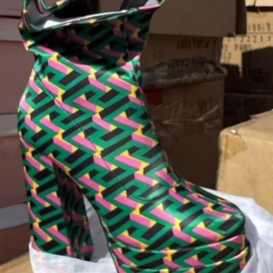 Wholesale Lot Of 16,000 Pairs Of Women’s Shoes - Sizes 5.5-10 - 12 Pairs In A Case - No Manifest - Located In Los Angeles - Your Price Is Only $1.25 Per Pair
