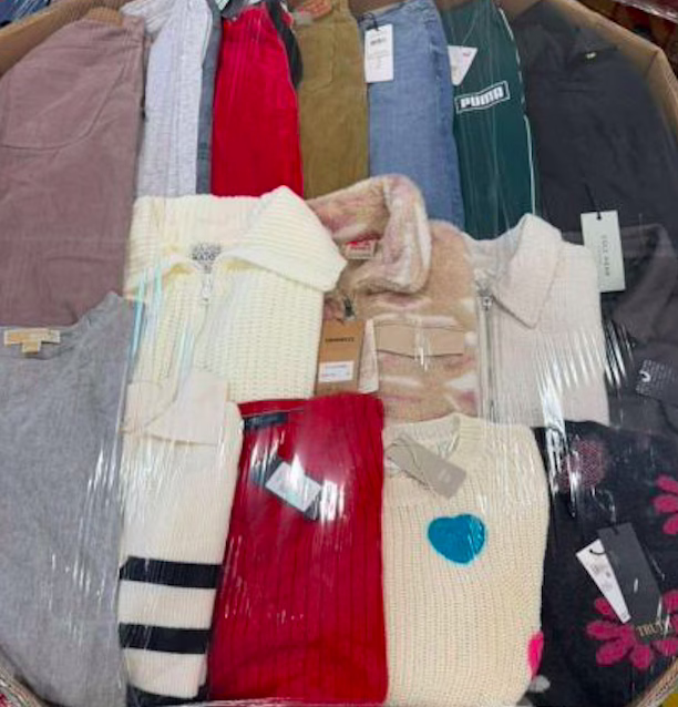 Wholesale Lot Of 400 Pieces Of Brand New Overstock Clothing From Marshalls And TJ Maxx - Only $4.00 Each