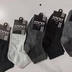 Wholesale Lot Of 70,000 Pairs Of Ankle Socks - 100% Cotton Polyester Blend - Sizes 4-6 - Your Price Is Only .20 For Each Pair - Shipping Included