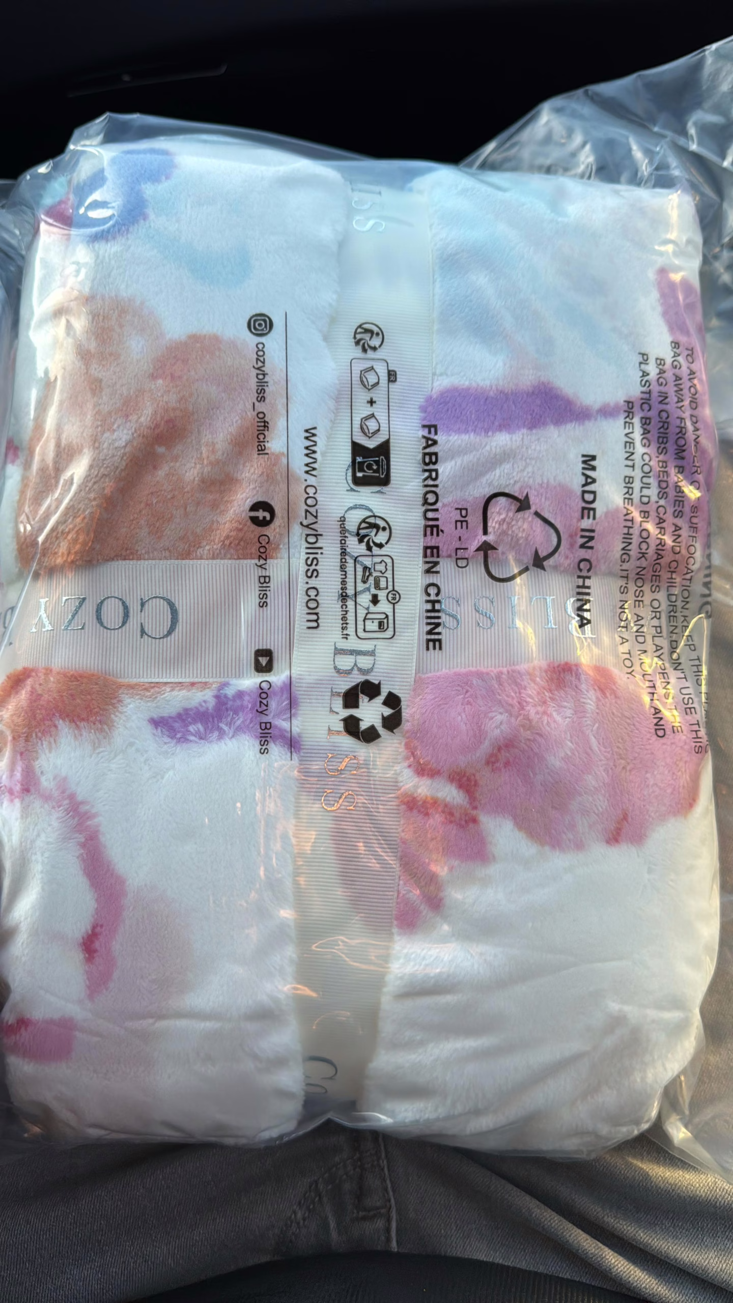 Wholesale Lot Of 35,000 Cozy Bliss Premium Kids Blankets - MSRP $36.00 Each - Your Price Is Only $2.50 Each - Image 7