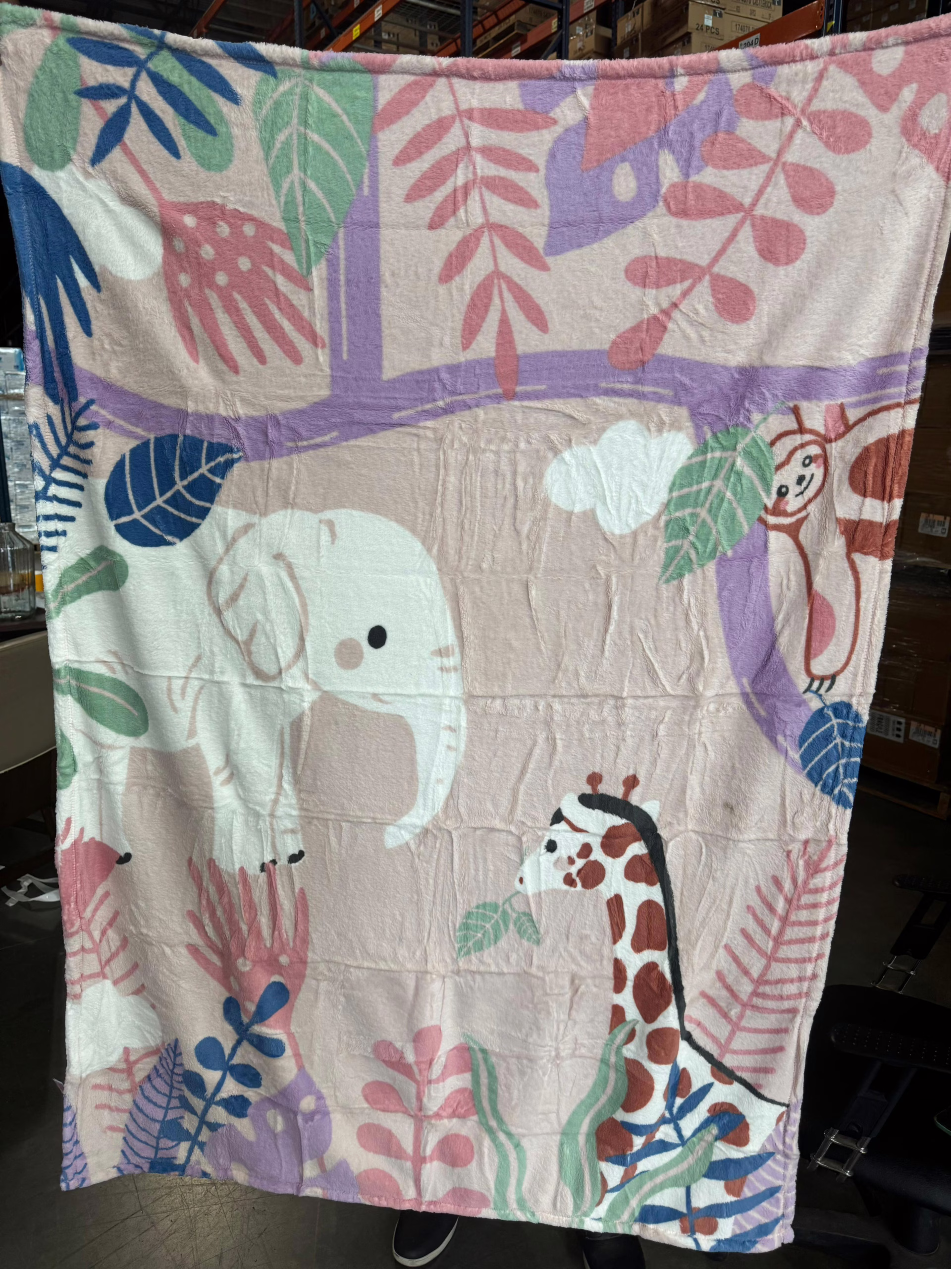 Wholesale Lot Of 35,000 Cozy Bliss Premium Kids Blankets - MSRP $36.00 Each - Your Price Is Only $2.50 Each - Image 4