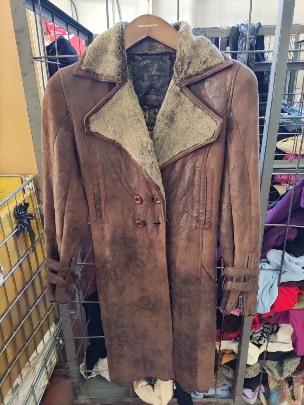 Wholesale Lot Of 6,500 Pieces Of Premium Vintage Women’s Clothing - Many Great Labels - Your Price Is Only $3.00 Each - Image 7