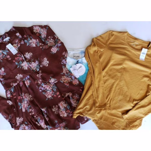 Wholesale Lot Of 100 Pieces Of American Eagle Clothing For Men And Women - Your Price Is Only $8.99 Each - Image 17