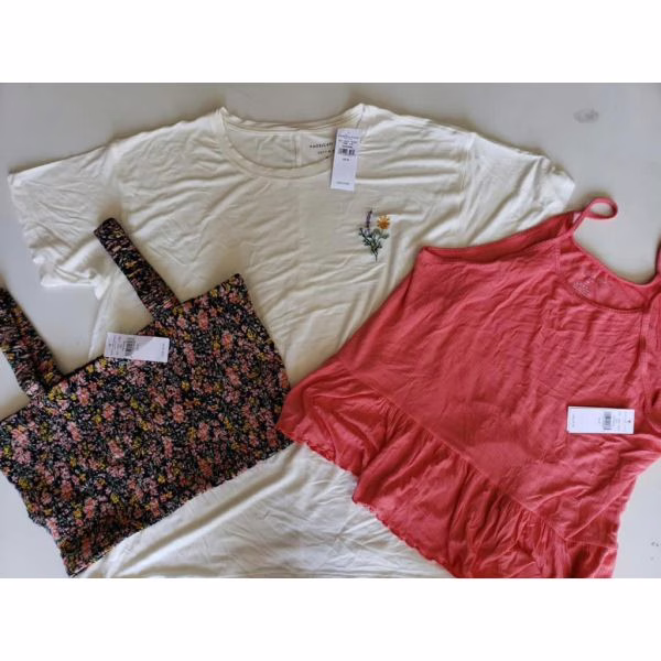 Wholesale Lot Of 100 Pieces Of American Eagle Clothing For Men And Women - Your Price Is Only $8.99 Each - Image 13