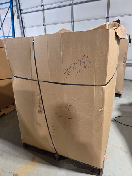 Wholesale Lot Of 705 Pieces Of Overstock And Store Returns Clothing From Nordstrom - Brands Such As Eton, AG, Beach Riot, Adrianna Papell, Paige, Veronica Beard, Barefoot Dreams, And More - Your Price Is Only $6.30 Each - Image 10