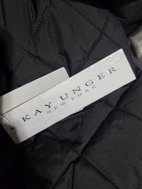 Wholesale Lot Of 876 Pieces Of Overstock And Store Returns From Nordstrom - Brands Such As Vince, Kay Unger, Rag & Bone, The Recycled Planet, SKIMS, Spiritual Gangster, And More - Your Price Is Only $7.30 Each - Image 10