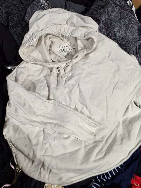 Wholesale Lot Of 876 Pieces Of Overstock And Store Returns From Nordstrom - Brands Such As Vince, Kay Unger, Rag & Bone, The Recycled Planet, SKIMS, Spiritual Gangster, And More - Your Price Is Only $7.30 Each - Image 3