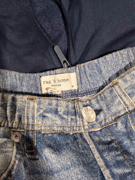 Wholesale Lot Of 876 Pieces Of Overstock And Store Returns From Nordstrom - Brands Such As Vince, Kay Unger, Rag & Bone, The Recycled Planet, SKIMS, Spiritual Gangster, And More - Your Price Is Only $7.30 Each - Image 7