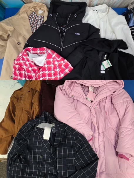 Wholesale Lot Of 24 Women’s Overstock Jackets And Outerwear By DKNY, Karl Lagerfeld, Caslon, And Jones New York - Your Price Is Only $18 Each - Free Shipping