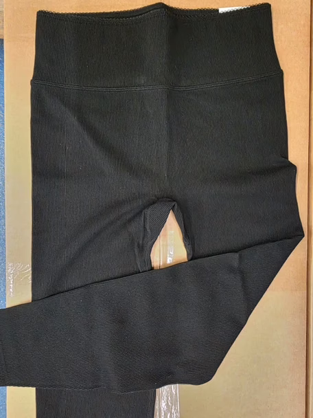 Wholesale Lot Of 210 Brand New Victoria's Secret PINK Leggings - Sizes S-2XL - Individually Polybagged - Suggested Retail Value $59.99 Each - Your Price Is Only $11 Each - Image 5