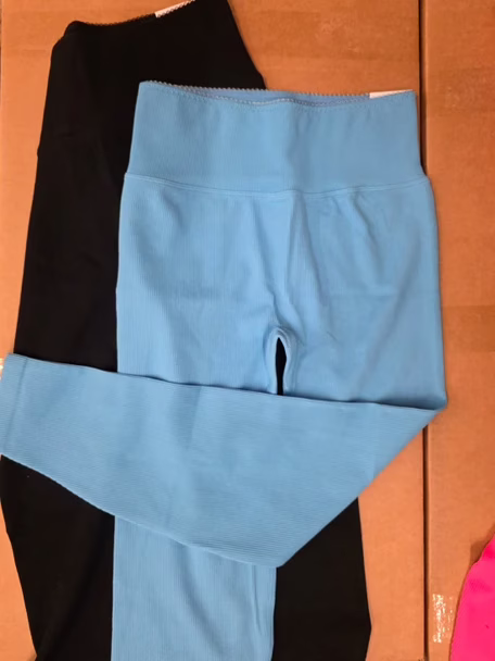 Wholesale Lot Of 210 Brand New Victoria's Secret PINK Leggings - Sizes S-2XL - Individually Polybagged - Suggested Retail Value $59.99 Each - Your Price Is Only $11 Each
