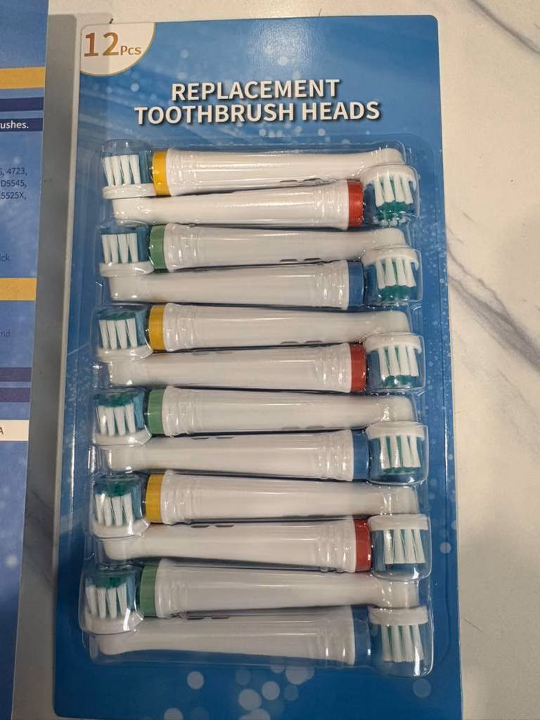 Wholesale Lot Of 2,350 Pieces Of Tooth brush replacement heads compatible with oral B (12 pack) – Your Price Is Only $2.00 Each $4699