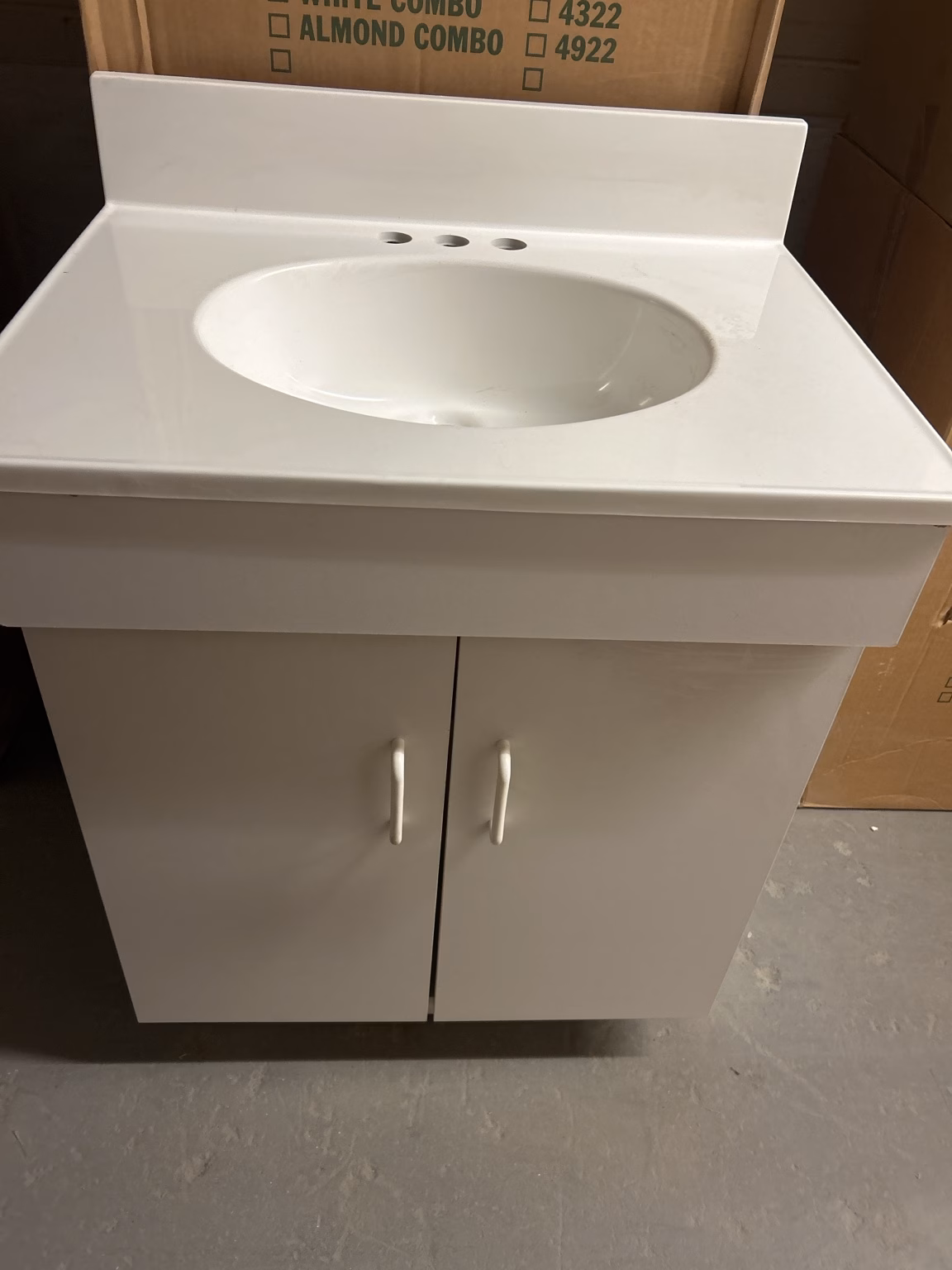 Wholesale Lot Of 32 Brand New Kitchen Cabinets And Vanities - Original Wholesale Cost $3,200 - Asking $1,600