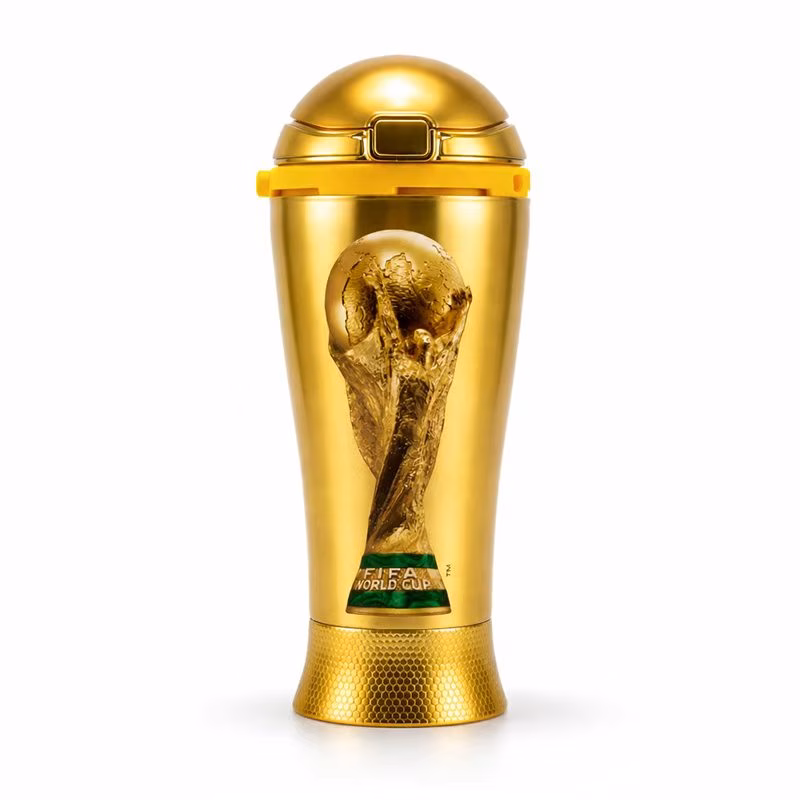 Wholesale Lot Of 107,240 Licensed FIFA Products - Total Original Retail Value Over $1,000,000 - Asking $280,000 Or Your Best Offer - Image 11
