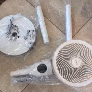 Wholesale Lot Of 2,157 Candy Bedroom 90-Degree Oscillating Standing Fans – Model CDFS-FED1800(W)-US – SKU 00445-3070-0010 – Retail Price $64.99 Each – Your Price Is Only $18.00 Each