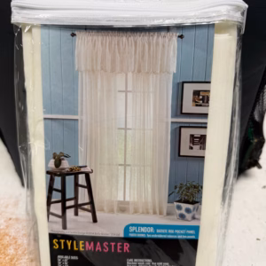 Wholesale Truckload Liquidation Of 31,000 Valances By Twill & Birch, Renaissance, And Stylemaster - MSRPs To $36.00 Each - Make An Offer Today!