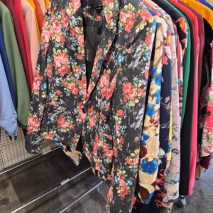 Wholesale Lot Of 96,000 Pieces Of Women’s Fashion Clothing – Your Price Is Only $1.50 Each